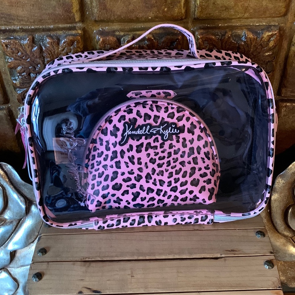 NEW TOILETRY BAG With cosmetic bag and carrying handle.